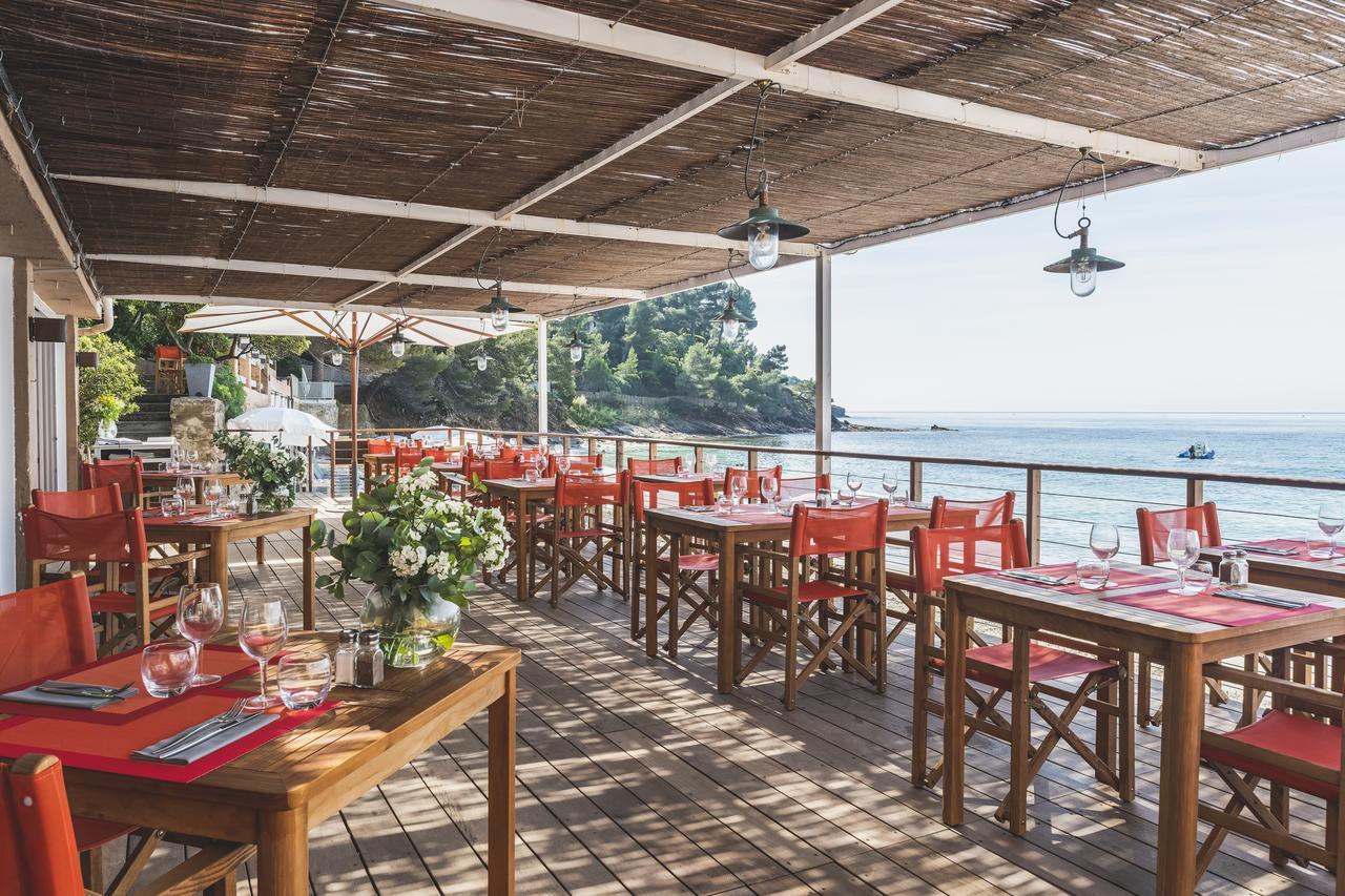 Hotel Le Bailli De Suffren เลอรายอล-กานาเดล-โซร์-แม ภายนอก รูปภาพ