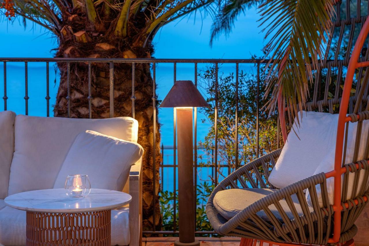 Hotel Le Bailli De Suffren เลอรายอล-กานาเดล-โซร์-แม ภายนอก รูปภาพ